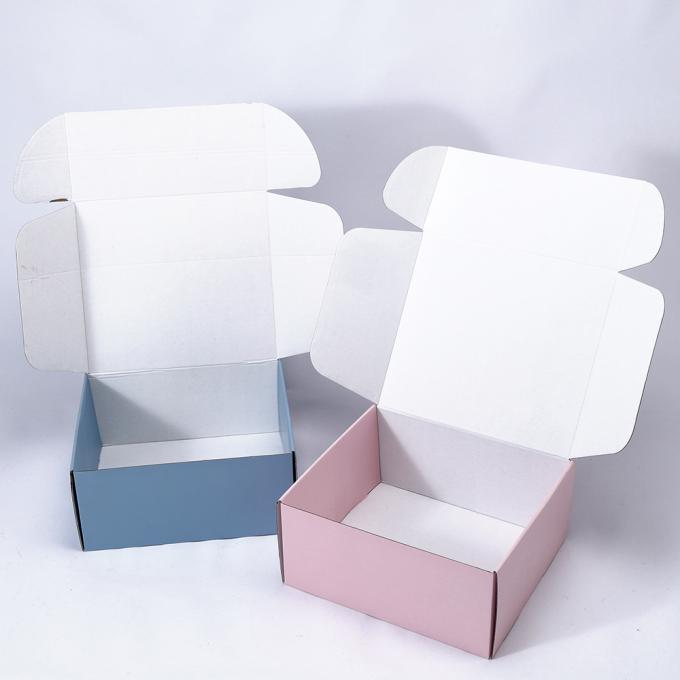 Imprese CMYK a taglio stampato personalizzate Scatole di spedizione rigide per imballaggi di abbigliamento personalizzati 7