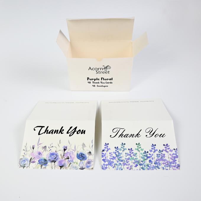 Disegno personalizzato di una carta di auguri stampata con fiori con buste e buste 7