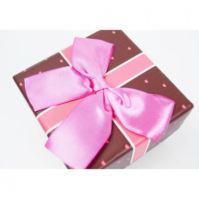 Low MOQ Custom Logo Lovely Festival Gift Paper Cartone Gioielleria Scatola con rivestimento UV 14