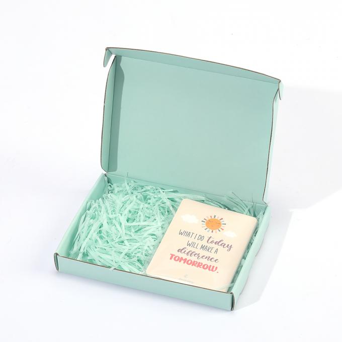 Abbigliamento imballaggio regalo scatola di cartone scatola di abbonamento verde spedizione scatola di posta 7