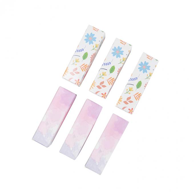 Cartone di carta kraft stampato con logo personalizzato per la confezione di rossetti cosmetici e lucidi per labbra 11