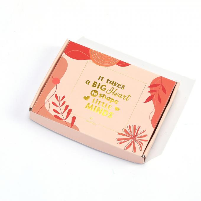 Cartone ondulato di carta kraft rossa riciclata Custom Mail Box per imballaggi di spedizione 7