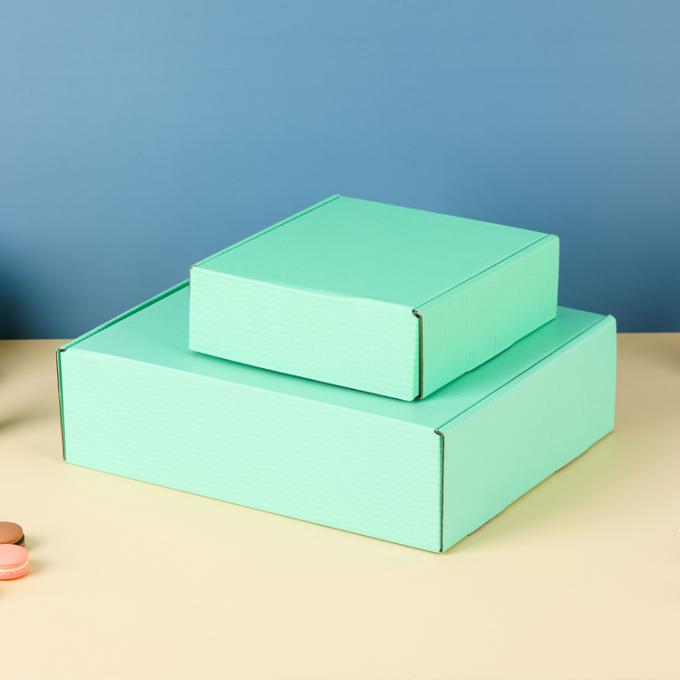 Abbigliamento imballaggio regalo scatola di cartone scatola di abbonamento verde spedizione scatola di posta 6