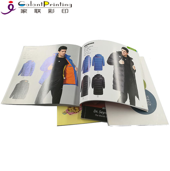 Servizi di stampa Softcover del pamphlet del catalogo del libro di rivestimento di Matt multicolori